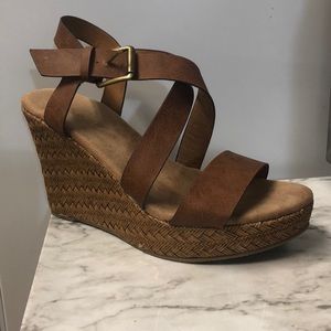 Brown strapy wedges